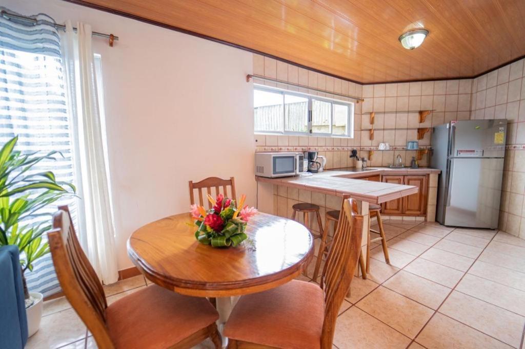 Apartamentos Cristal 奎波斯城 外观 照片