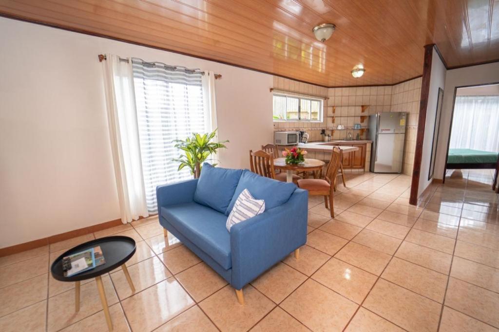 Apartamentos Cristal 奎波斯城 外观 照片
